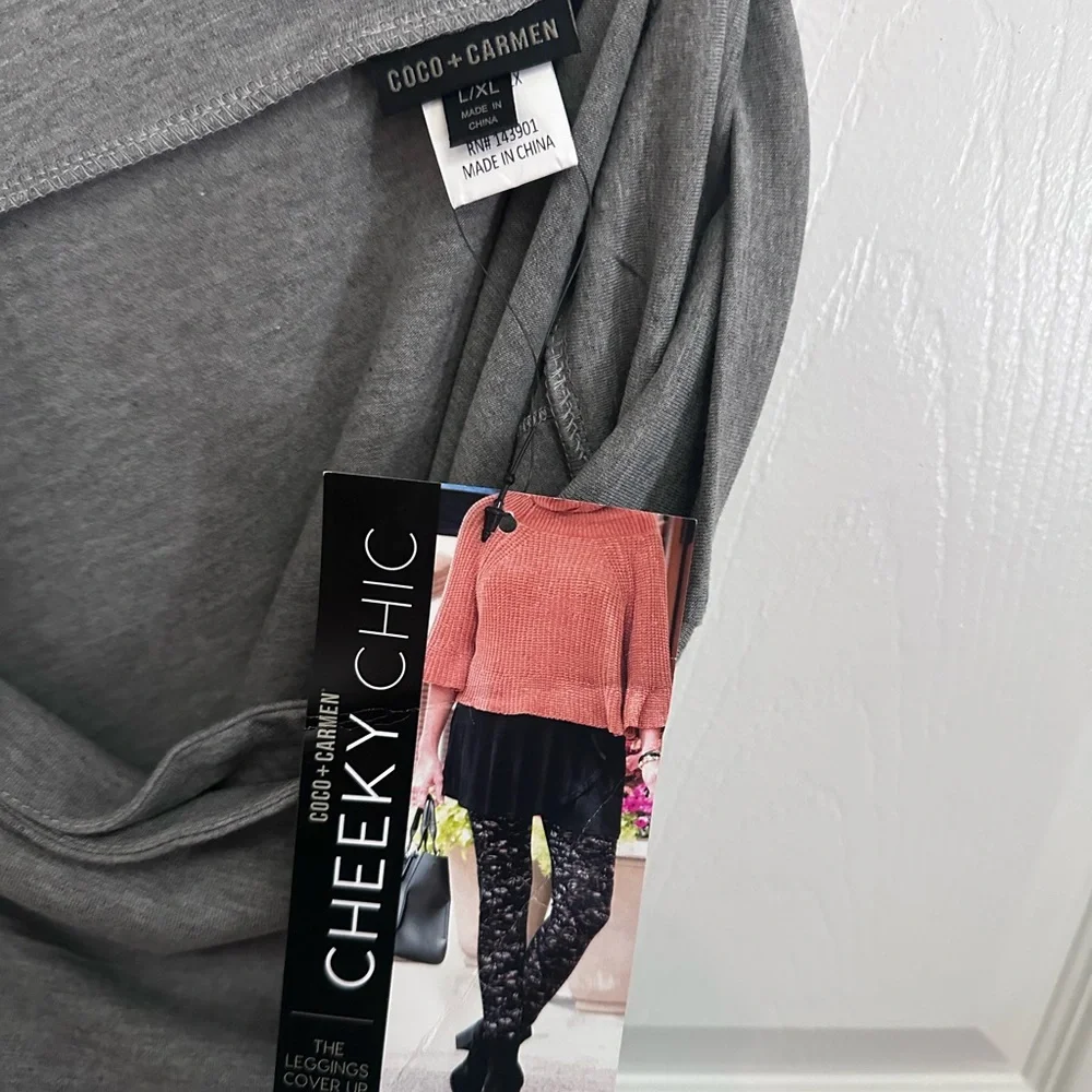 Coco + Carmen Cheeky Chic Layering Skirts‎ 2 Pack Navy Gray L/XL NWT